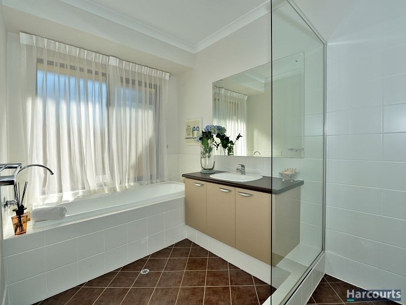 16 Bush View, Wannanup WA 6210