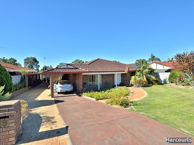 18 Sandalwood Parade, Halls Head WA 6210