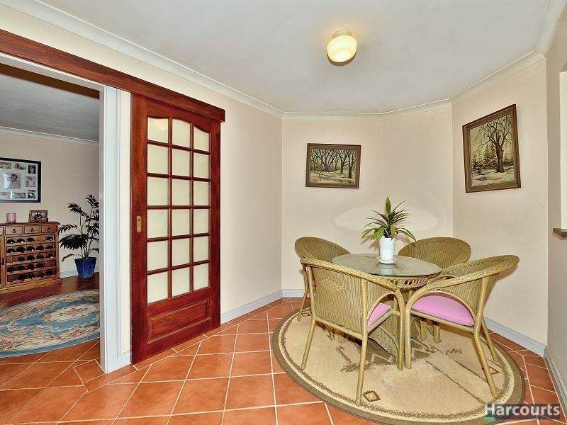 18 Sandalwood Parade, Halls Head WA 6210