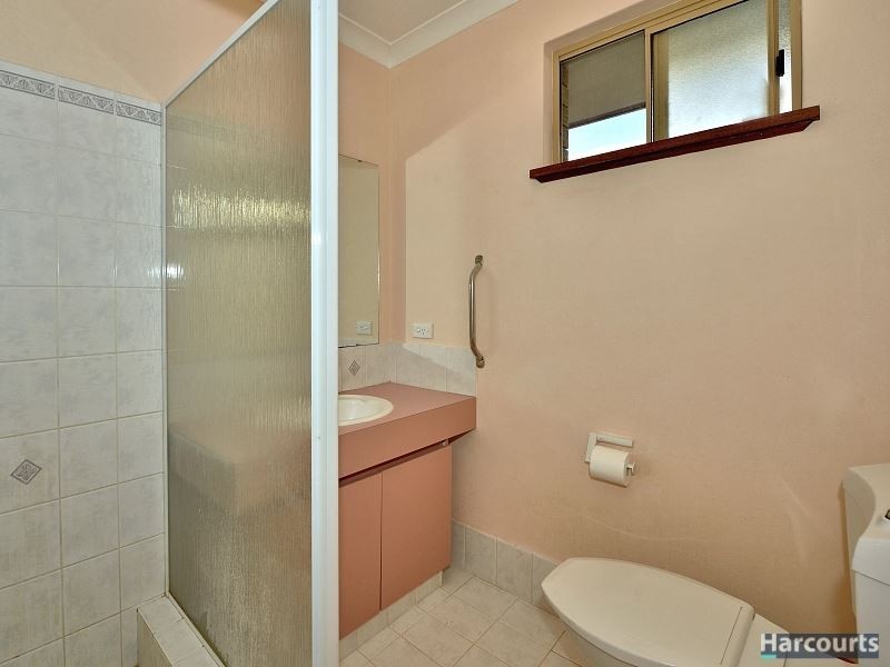 18 Sandalwood Parade, Halls Head WA 6210