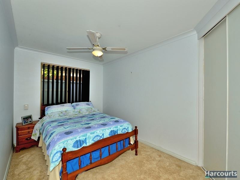 18 Sandalwood Parade, Halls Head WA 6210