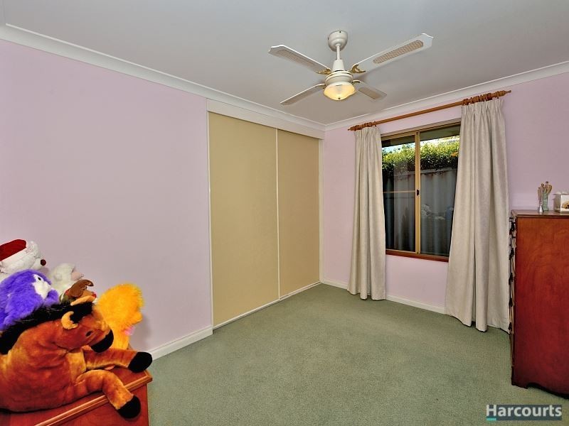 18 Sandalwood Parade, Halls Head WA 6210