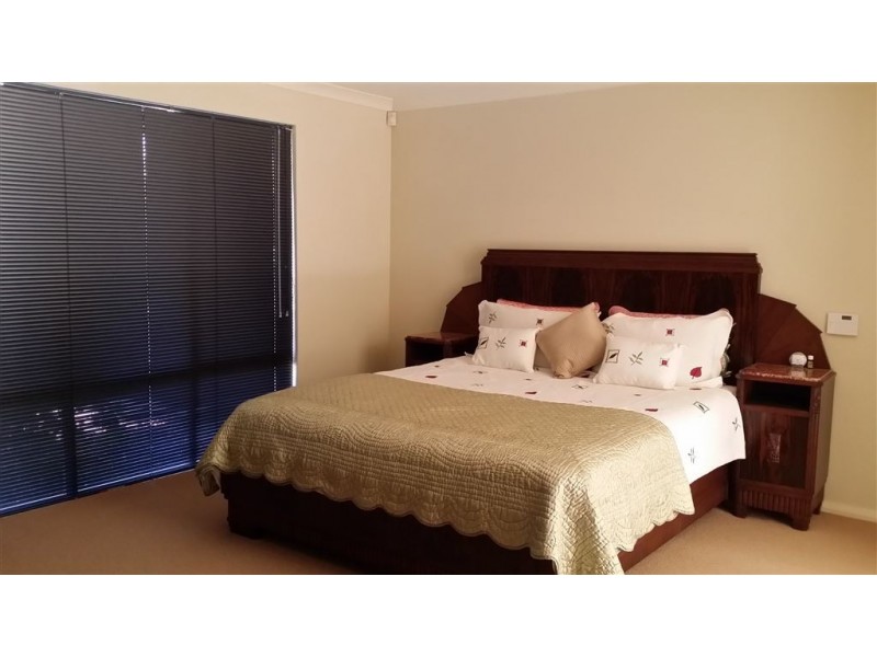 7 Roma Court, Dawesville WA 6211