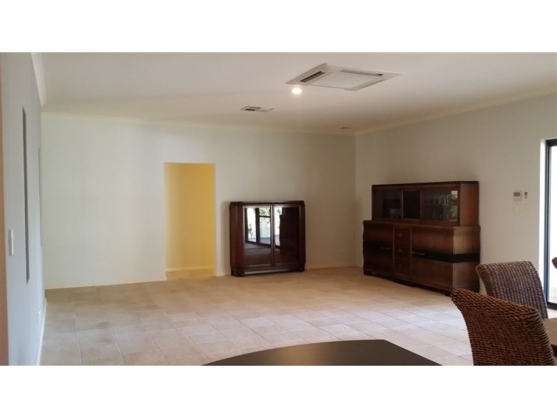 7 Roma Court, Dawesville WA 6211