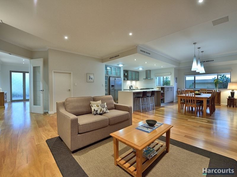 13 George Hibbert Road, Madora Bay WA 6210