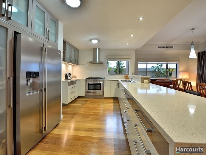 13 George Hibbert Road, Madora Bay WA 6210