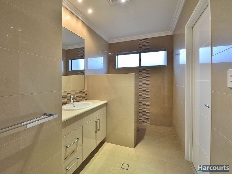 13 George Hibbert Road, Madora Bay WA 6210