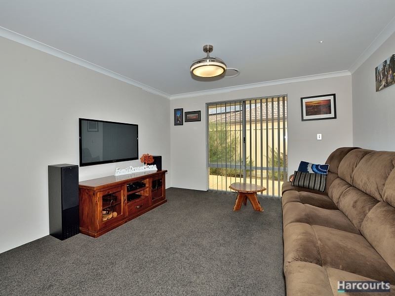 54 Cawana Parkway, Lakelands WA 6180