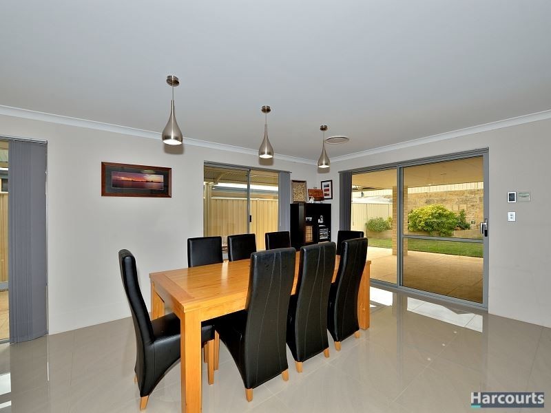 54 Cawana Parkway, Lakelands WA 6180