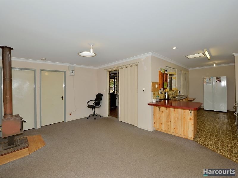 25 Crawford Street, Mandurah WA 6210