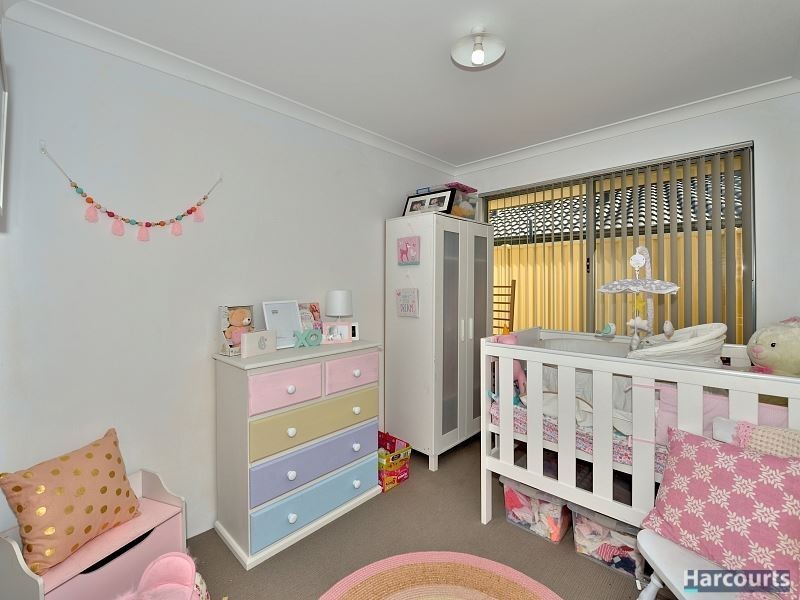 11 Salome Crescent, Lakelands WA 6180