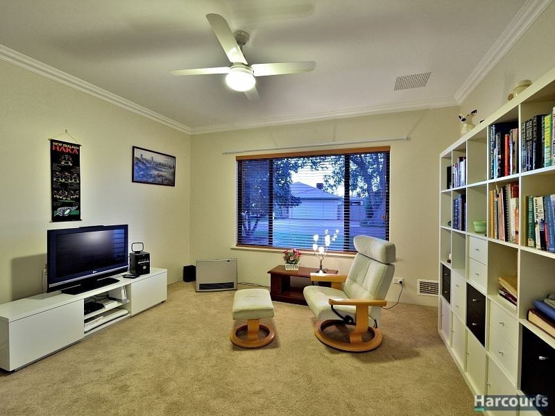 5 Emma Way, Coodanup WA 6210