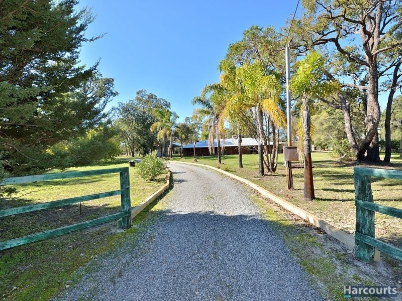 157 Greenwood Way, Barragup WA 6209