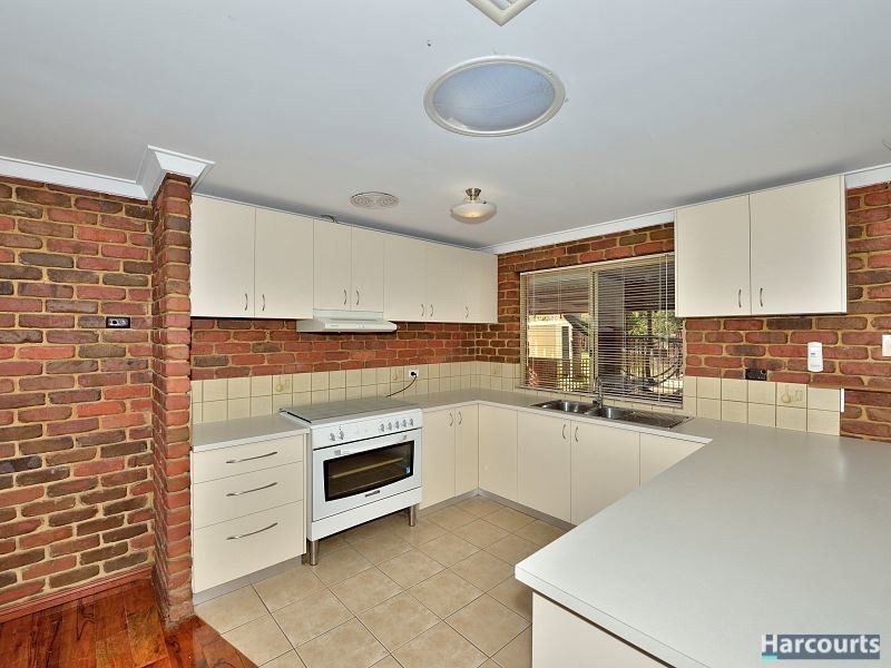 157 Greenwood Way, Barragup WA 6209