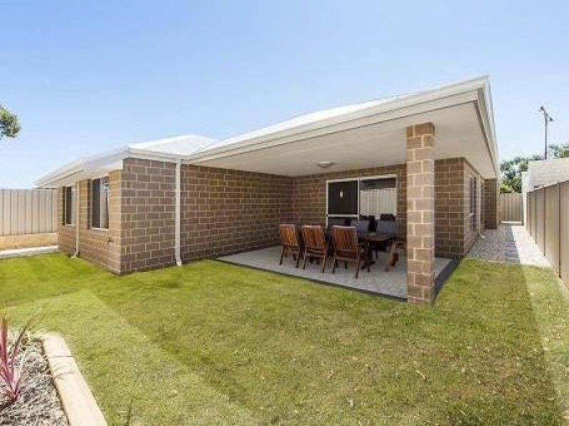 203 Pebble Beach Boulevard, Meadow Springs WA 6210