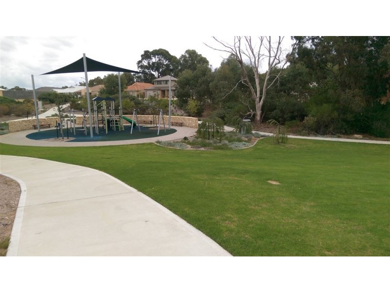 203 Pebble Beach Boulevard, Meadow Springs WA 6210