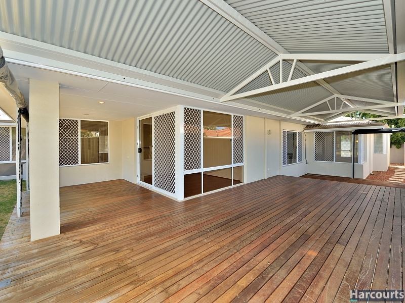 9 Waterville Retreat, Meadow Springs WA 6210