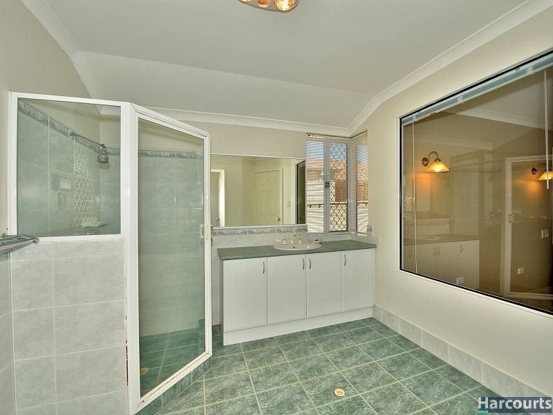 9 Waterville Retreat, Meadow Springs WA 6210