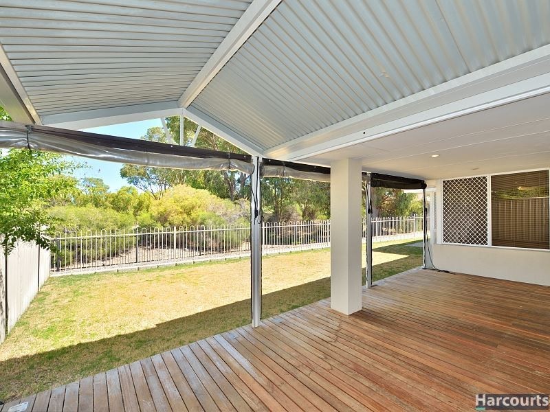 9 Waterville Retreat, Meadow Springs WA 6210