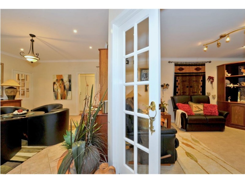 15 Dorneywood Crescent, Erskine WA 6210