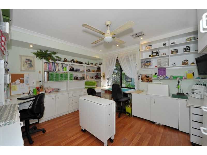 15 Dorneywood Crescent, Erskine WA 6210