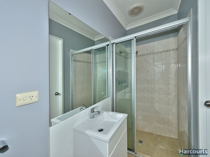 5 Kolan Close, Dudley Park WA 6210