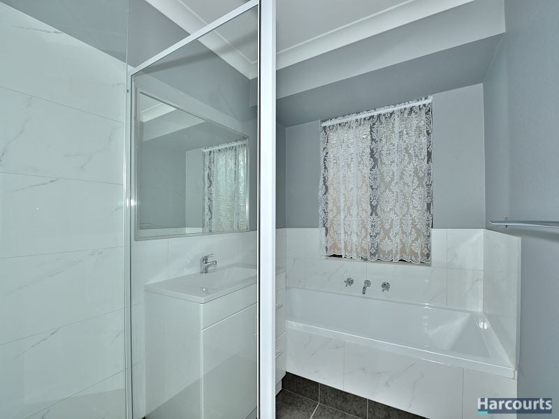 5 Kolan Close, Dudley Park WA 6210