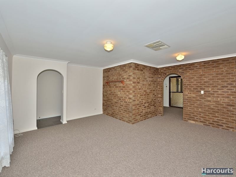 5 Kolan Close, Dudley Park WA 6210