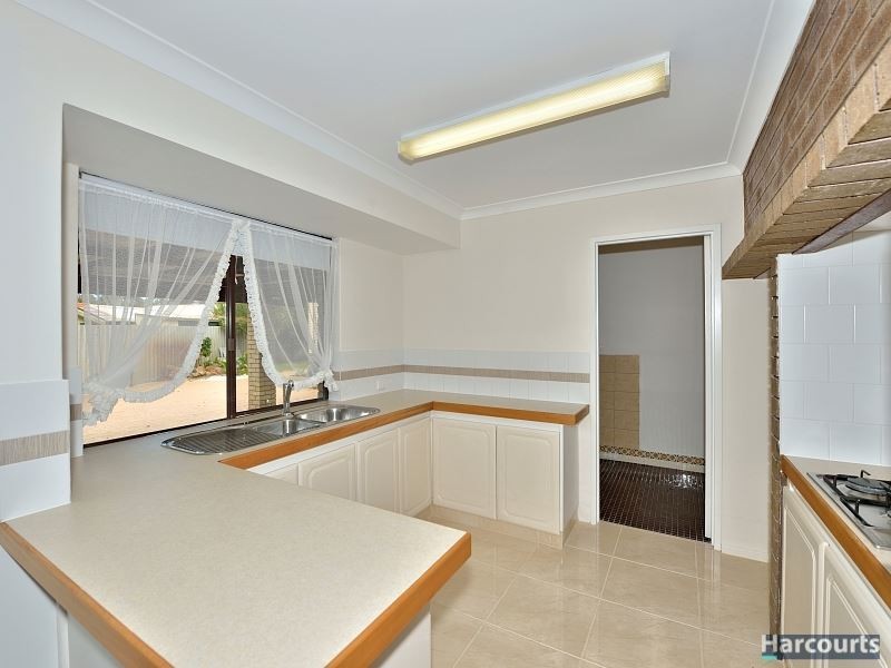 5 Kolan Close, Dudley Park WA 6210