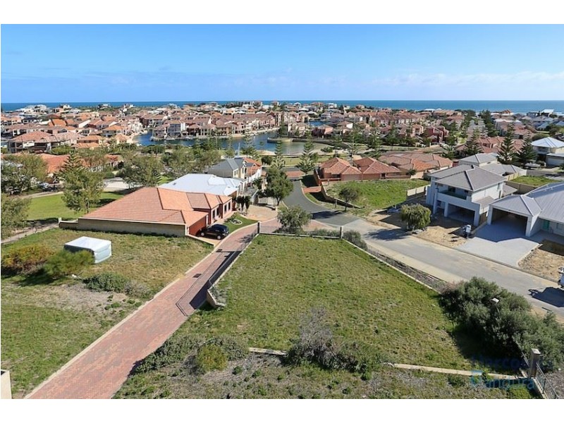 1 Mandjar Lane, Wannanup WA 6210