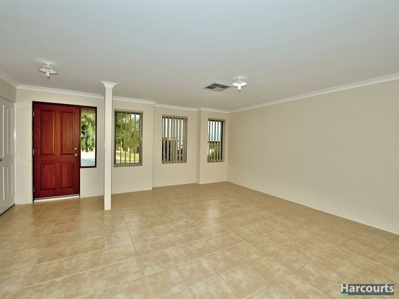 3 Carissa Turn, Halls Head WA 6210