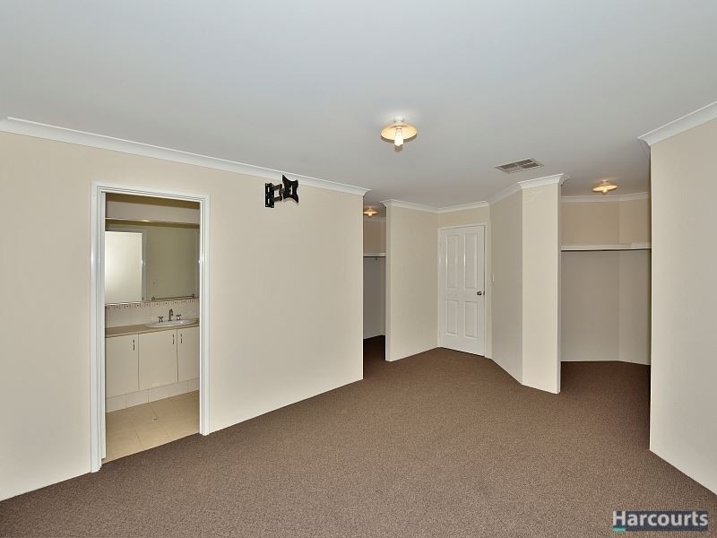 3 Carissa Turn, Halls Head WA 6210