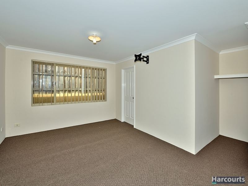 3 Carissa Turn, Halls Head WA 6210