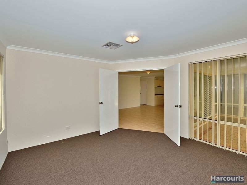 3 Carissa Turn, Halls Head WA 6210