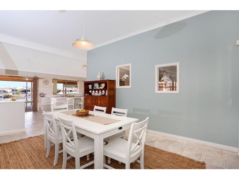 42 Heron Place, South Yunderup WA 6208