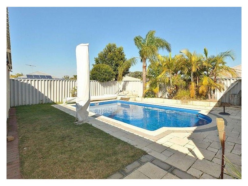 7 Bancroft Close, Greenfields WA 6210