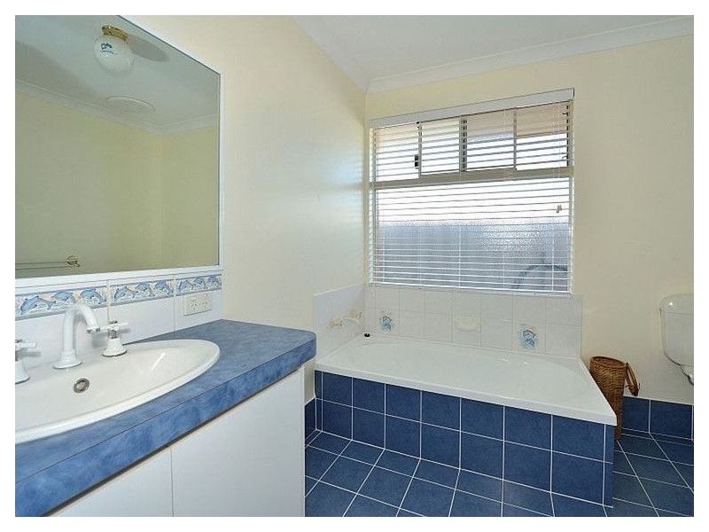 7 Bancroft Close, Greenfields WA 6210