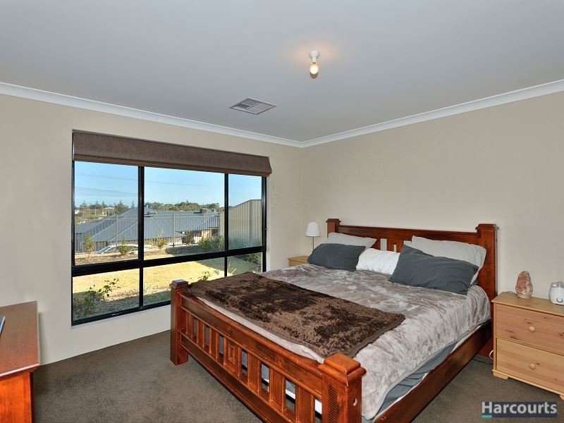 32 Penson Street, Singleton WA 6175