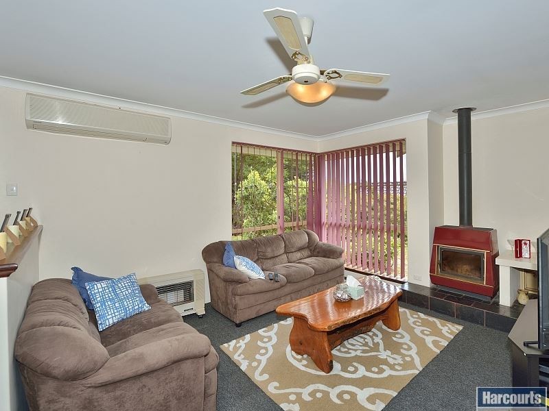 9 Fulmar Place, Halls Head WA 6210