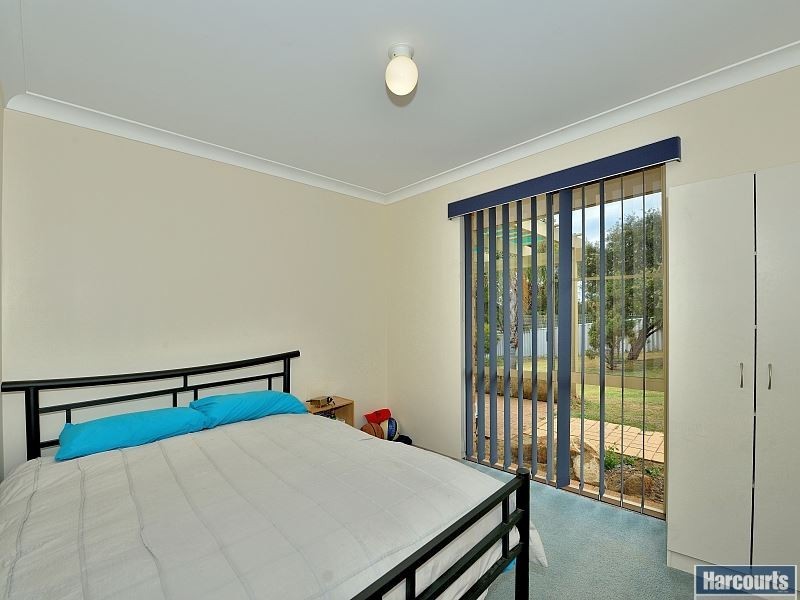 9 Fulmar Place, Halls Head WA 6210