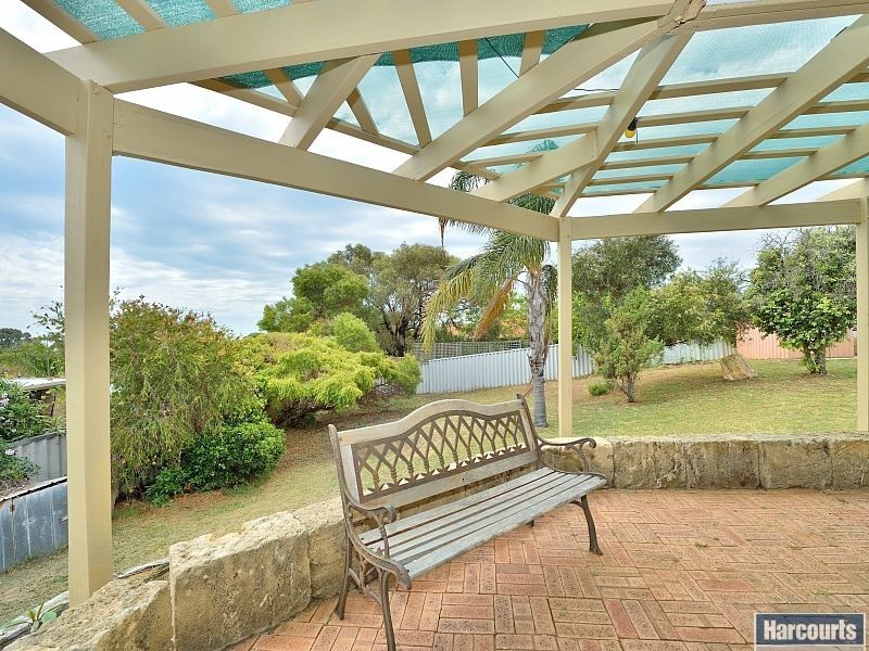 9 Fulmar Place, Halls Head WA 6210