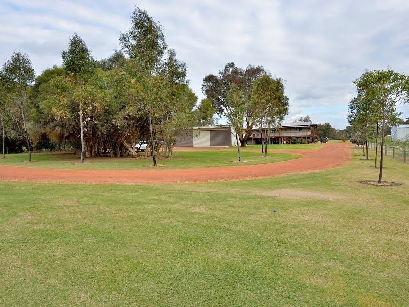 62 Thomasfield Place, Ravenswood WA 6208