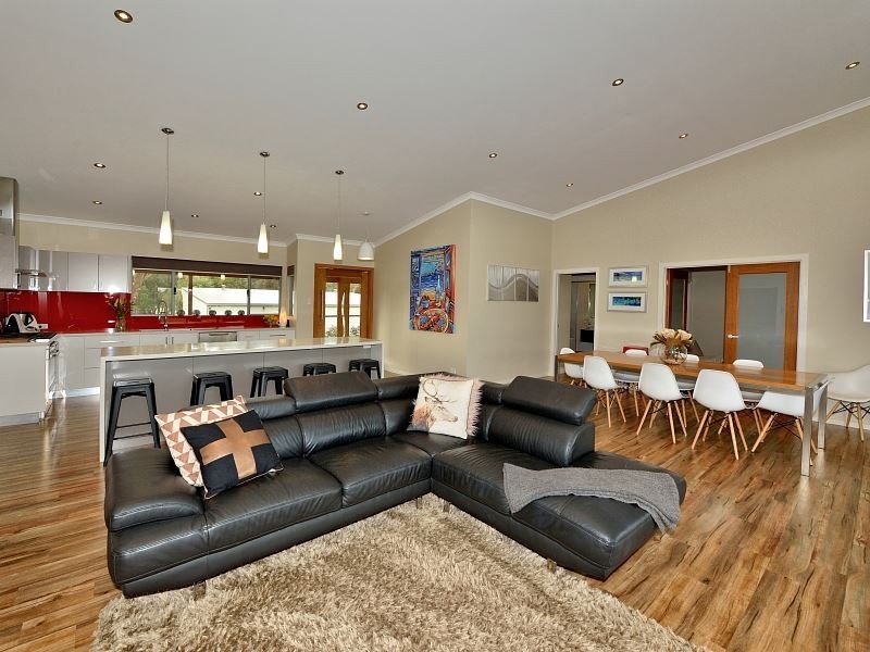 62 Thomasfield Place, Ravenswood WA 6208
