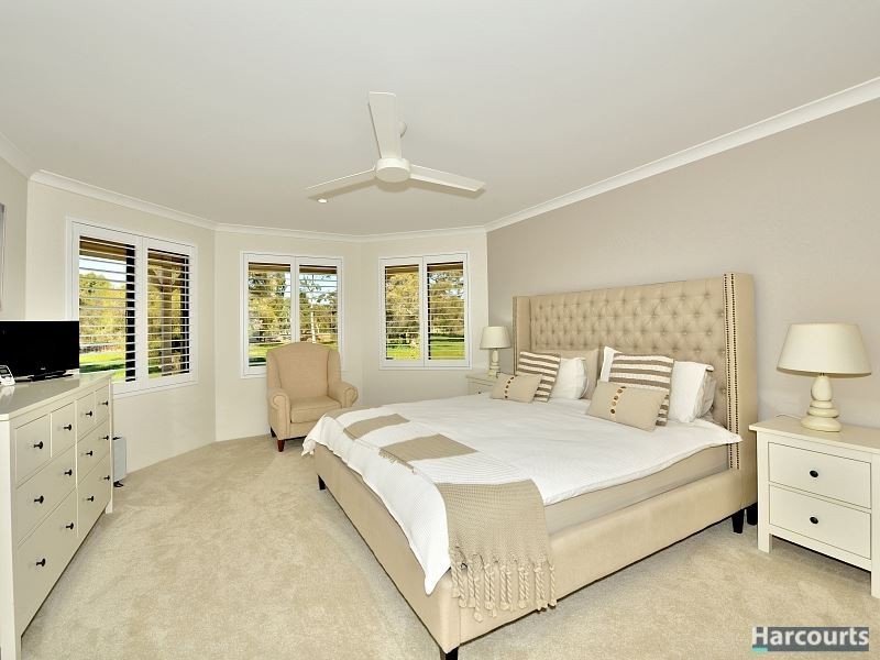 28 Peaceful Waters Drive, Barragup WA 6209