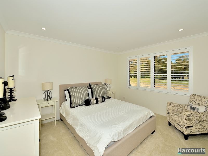 28 Peaceful Waters Drive, Barragup WA 6209