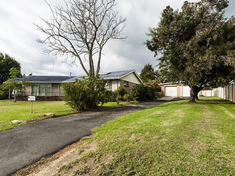 30 Hesse Street, Waroona WA 6215