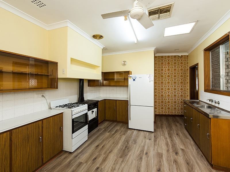 30 Hesse Street, Waroona WA 6215