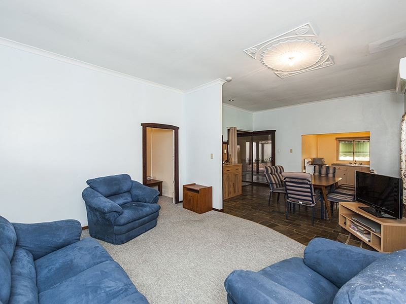 156 South West Highway, Waroona WA 6215