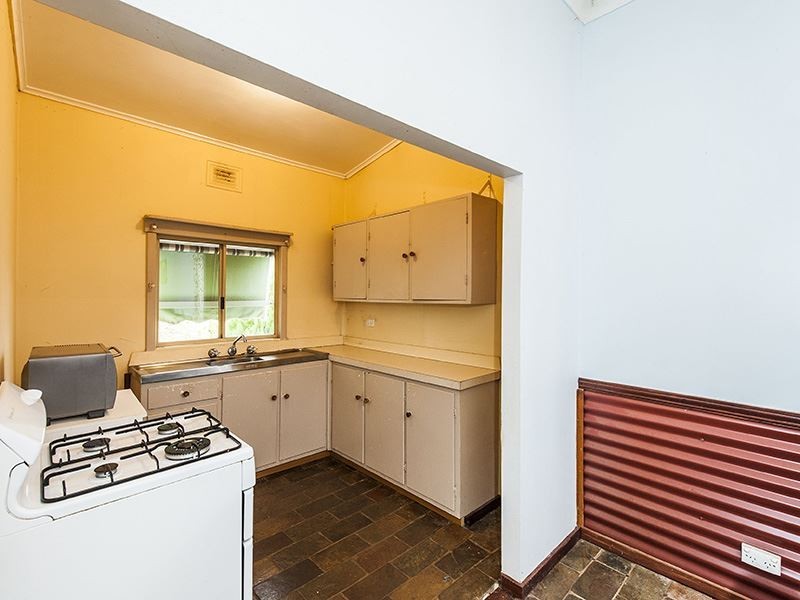 156 South West Highway, Waroona WA 6215