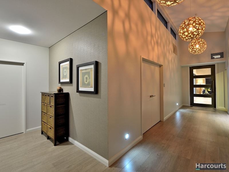 1 Muir Street, Halls Head WA 6210